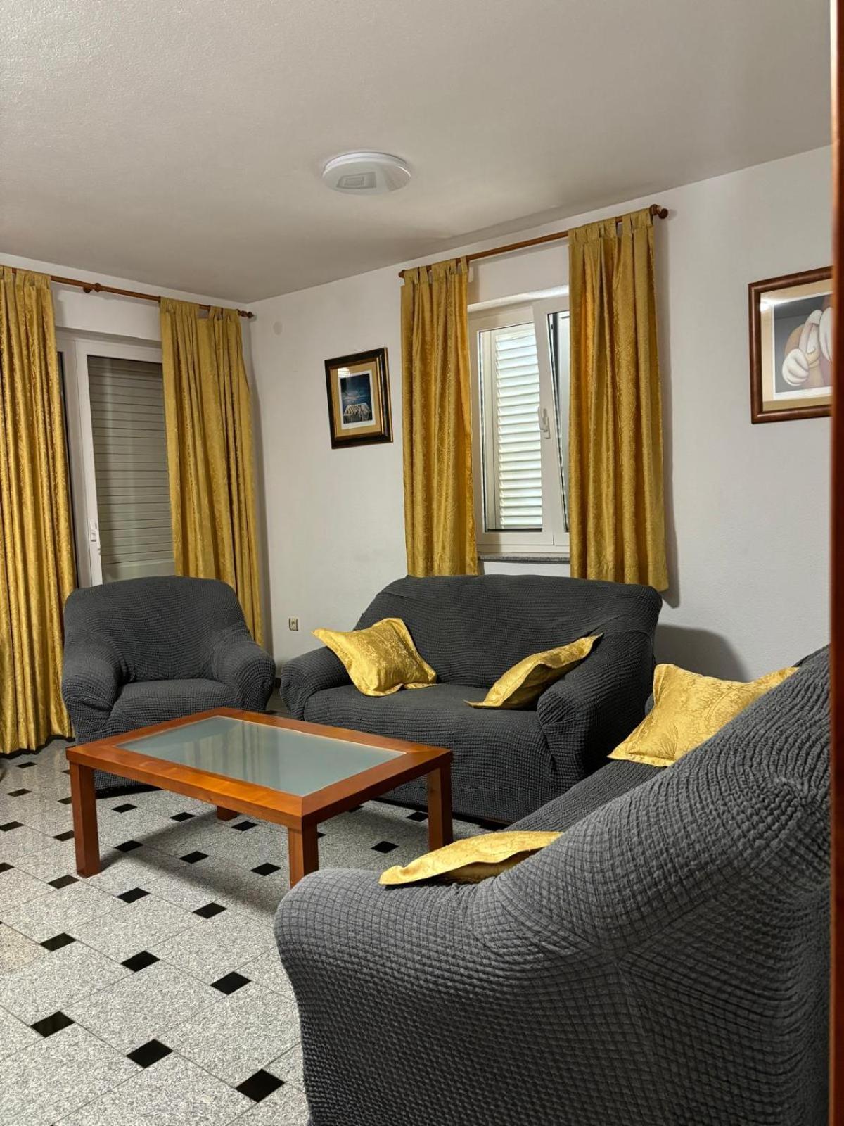 Apartments Sulekic 圣菲利普雅科夫 外观 照片